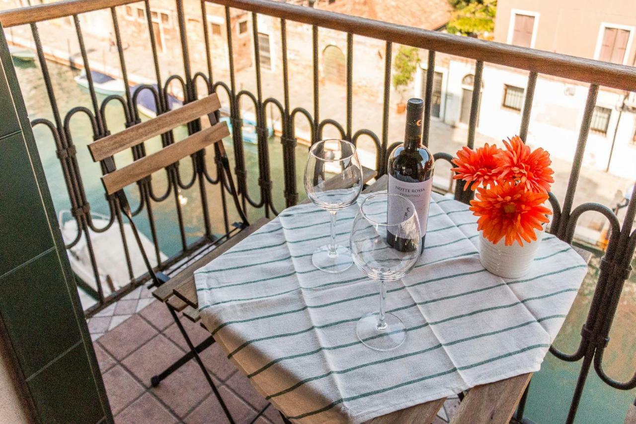 Sunny Nest Canal View In Venice Chic Movida 外观 照片